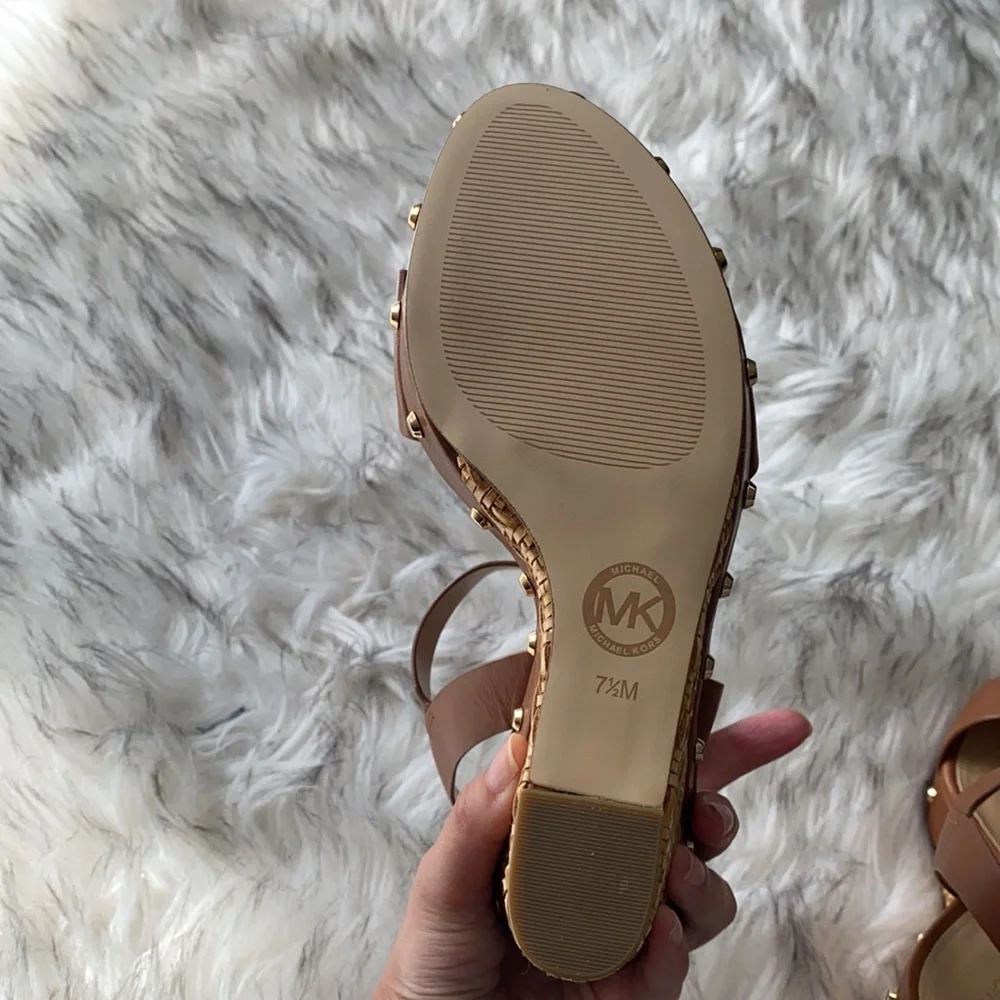 🎉Host Pick! NWT! MICHAEL by Michael Kors Ellen Wedge - Size 7.5 - Picture 7 of 11